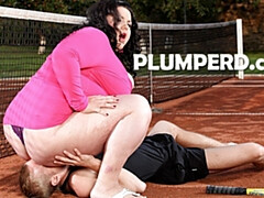 Mooie dikke vrouwen, Grote mammen, Mollig, Hd, Likken, Rijpe lesbienne, Buiten, Openbaar