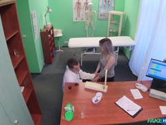 Leie, Arsch, Blondine, Blasen, Arzt, Jeans, Jungendliche (18+), Titten