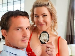 Kont, Grote mammen, Blond, Pijpbeurt, Handbeurt, Zoenen, Moeder die ik wil neuken, Tieten likken