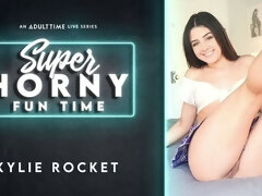 Amateur, Gros cul, Brunette brune, Béant, Masturbation, Adolescente, Nénés, Webcam