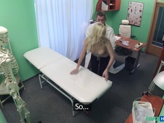 Amateur, Sucer une bite, Médecin, En levrette, Branlette thaïlandaise, Léchez, Infirmière, Uniforme