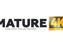 Attrapée, Poilue, Masturbation, Mature, Mère que j'aimerais baiser, Chatte, Russe, Jouets