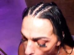 Grote kont, Grote mammen, Pijpbeurt, Rondborstig, Oudere vrouw, Hardcore, Moeder die ik wil neuken, Douche