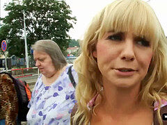 Enthousiasteling, Pijpbeurt, Sperma shot, Tsjechisch, Sperma in gezicht, Buiten, Realiteit, Tatoeage