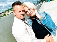 Culo grande, Verga grande, Rubia, Mamada, Estilo perrito, Cabello corto, Medias largas, Adolescente