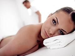 お尻, デカパイ, フェラチオ, 茶髪の, 手コキする, マッサージ, 淫乱熟女, 剃毛