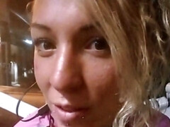 Amateur, Conversation vulgaire, Gym, Masturbation, Mère que j'aimerais baiser, Orgasme, Public