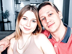 Gros cul, Grosse bite, Sucer une bite, En levrette, Seins naturels, Cheveux courts, Adolescente, Nénés