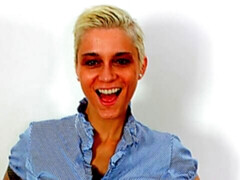 Hundestellung, Doppelpenetration, Fetisch, Hardcore, Lecken, Milf, Tätowierung, Titten