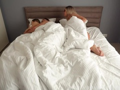 Amateur, Blonde, Éjaculation interne, En levrette, Mère que j'aimerais baiser, Chevaucher, Belle mère, Plan cul à trois