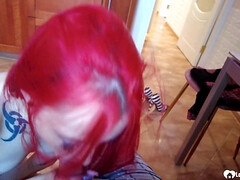 18 jaar, Enthousiasteling, Huisgemaakt, Gezichtspunt, Schoolmeisje, Mager, Tiener, Uniformpje