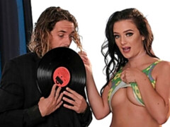 Leie, Grosser schwanz, Grosse titten, Blasen, Hundestellung, Natürlichen titten, Tätowierung, Jungendliche (18+)