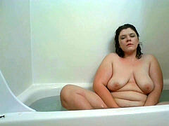 Salle de bains, Belle grosse femme bgf, Rondelette, Masturbation, Fumer