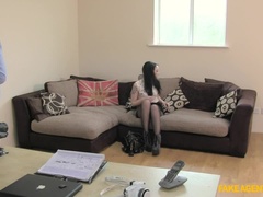 Amateur, Anal, Sucer une bite, En levrette, Doigter, Branlette thaïlandaise, Léchez, Masturbation