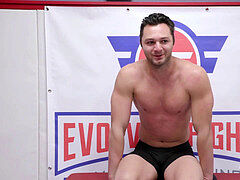 Sucer une bite, Brunette brune, Sport, Suçant