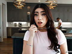 Спальня, Большие сиськи, Собачьи, Сперма на лице, Волосатые, Чулки, Втроем, Между сисек