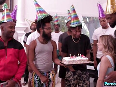 Черные, Член, Черненькие, Чудовищные размеры, Крошечные, Лизание жопы, Молоденькие, Сиськи