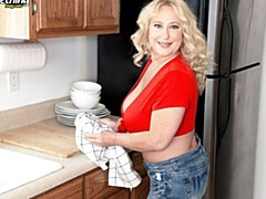Amateur, Gros cul, Gros seins, Blonde, Doigter, Masturbation, Solo, Dénudage