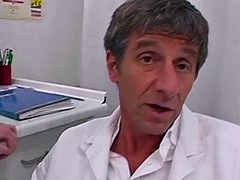 Universidad, Corridas, Médico, Abierta, Alemán, Trio, Tetas, Bajo la falda