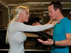 Cul, Blonde, Sucer une bite, Voiture, En levrette, Branlette thaïlandaise, Embrassement, Mère que j'aimerais baiser