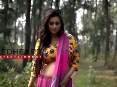 Gros seins, Plantureuse, Fétiche, Indienne, Maman, Seins naturels, De plein air, Solo