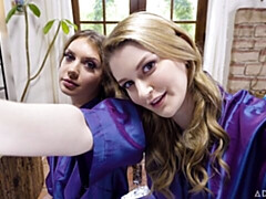 Grosse titten, Fingern, Lesbisch, Masturbation, Dürr, Entkleiden, Jungendliche (18+), Titten