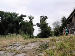 Жопа, Брюнетки, Хд, Милф, На природе, Реалити, Подглядывание