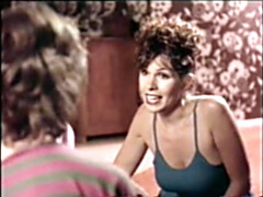 Gros cul, Gros seins, Sucer une bite, Femme couguar, Mère que j'aimerais baiser, Professeur, Plan cul à trois, Rétro ancien