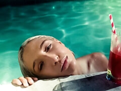 お尻, 舐める尻, デカ尻, キス, レズビアン, なめる, タトゥー, ティーン