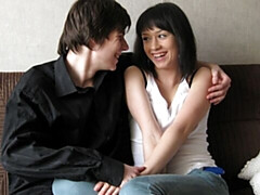 Verga grande, Mamada, Morena, Tetas naturales, Cabello corto, Flaco, Adolescente, Tetas