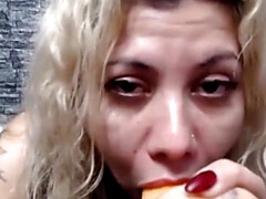 Gros seins, Blonde, Sucer une bite, Fétiche, Masturbation, Mère que j'aimerais baiser, Cheveux courts