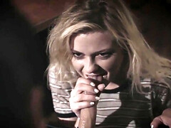 Américain, Sucer une bite, En levrette, Groupe, Hard, Hd, Police, Tabou
