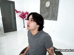 Cul, Lécher le cul, Gros seins, Sucer une bite, Gorge profonde, Hard, Mère que j'aimerais baiser, Réalité