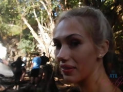 Amateur, Penetracion con dedos, Masturbacion con pies, Novia, Orgasmo, Pequeña, Pov, Público