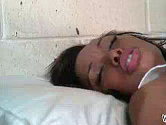 Braunhaarige, Schwarz, Fingern, Gruppe, Lesbisch, Orgasmus, Zierlich, Jungendliche (18+)