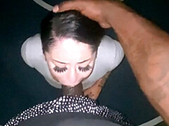 Grosser arsch, Grosser schwanz, Blasen, Braunhaarige, Handjob, Lecken, Masturbation, Milf