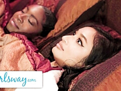 69, Gros cul, Brunette brune, Doigter, Hard, Interracial, Chatte, Tatouage