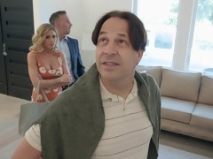 Jessa Rhodes fucks realtor behind her husband's back