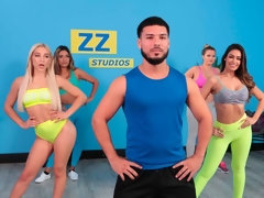 Arsch, Blondine, Fingern, Küssen, Lesbisch, Lecken, Rasiert, Entkleiden