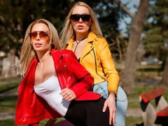 In den arsch, Arsch, Blasen, Hundestellung, Handjob, Jungendliche (18+), Titten, Spielzeuge