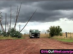 Amateur, Clitoris, Besar, Lesbiana, Al aire libre, Público, Coño, Pelirrojo