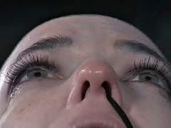 Sadomasochismus, Fesselspiele, Würgen, Lingerie, Piercing