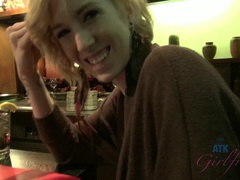 Enthousiasteling, Badpak, Blond, Vriendin, Kort haar, Mager, Strippen, Tatoeage