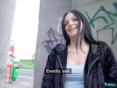 Enthousiasteling, Amerikaans, Kont, Zwart, Hondjeshouding, Natuurlijke tieten, Buiten, Tatoeage