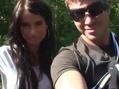 Анальный секс, Большие сиськи, Минет, Брюнетки, На природе, На публике