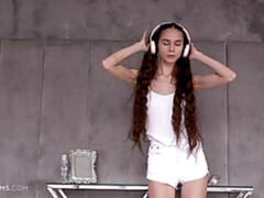 指いじり, 目瞪口呆, オナニー, オマンコ, 赤毛, ガリガリ, 一人, ティーン