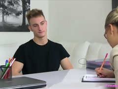 Leie, Blasen, Besamung, Füsse, Fetisch, Handjob, Büro, Muschi