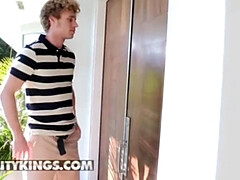 69 negenenzestig, Kont, Hondjeshouding, Gezichtzitten, Sperma in gezicht, Zoenen, Realiteit, Stiefmoeder