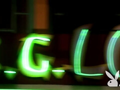 Aziatisch, Grote mammen, Rondborstig, Naakt, Alleen, Tieten likken