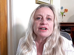 Británico, Hembra, Maduro, Madres para coger, Oficina, Pov, Solo, Medias largas